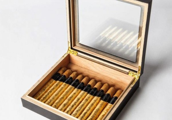 black-tie-gold-cigar-2-600x594