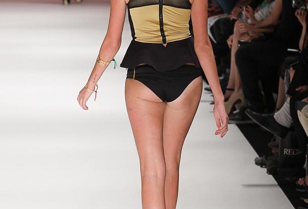 skyestaghorn-spring-summer-2013-mbfwa36
