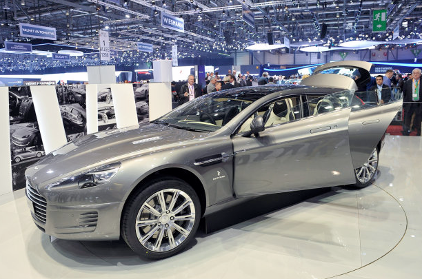 Aston Martin 5