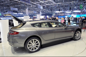 Aston Martin 4