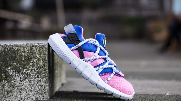 Nike-Huarache-NM-Black-Pink-2