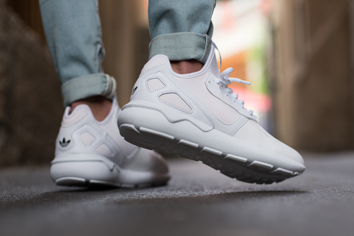 adidas tubular runner all white