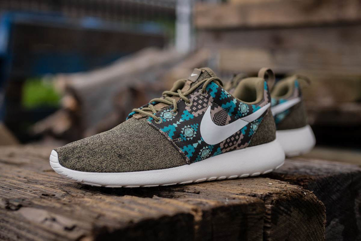 nike roshe print